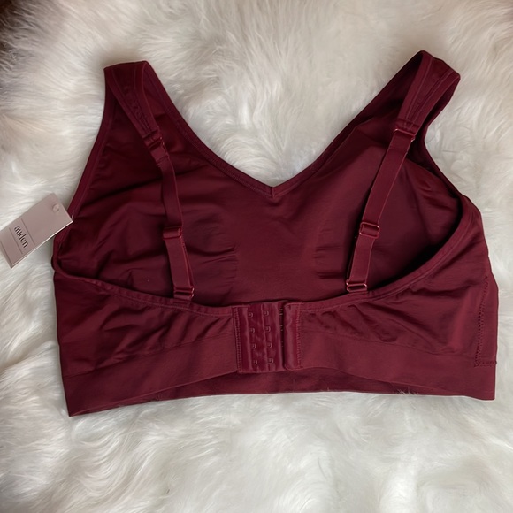 Auden seamless bralette red - Picture 2 of 3